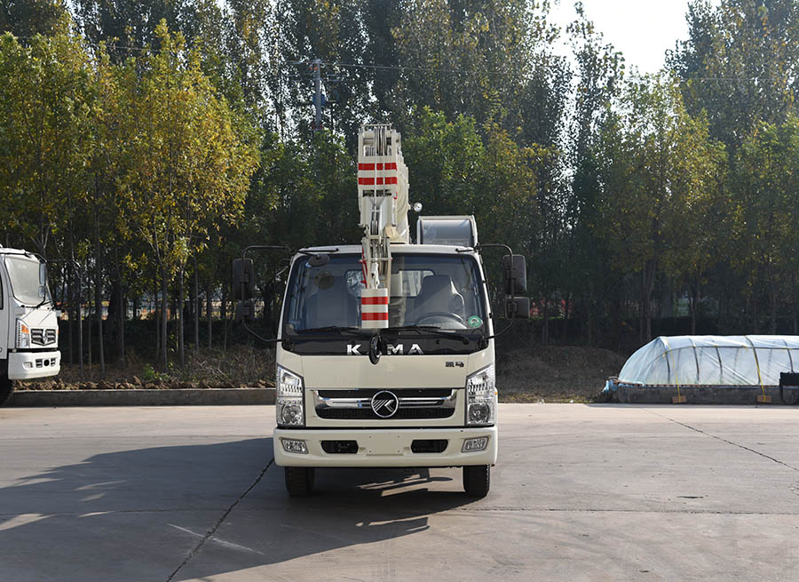 8噸汽車吊-凱馬3300