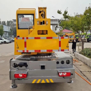 4-5噸藍牌小吊車